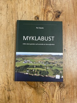 Myklabust - den store gården på vestsida Uspesifisert - Lokale bøker