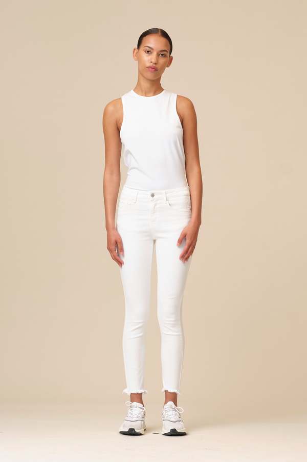 Alexa Jeans White