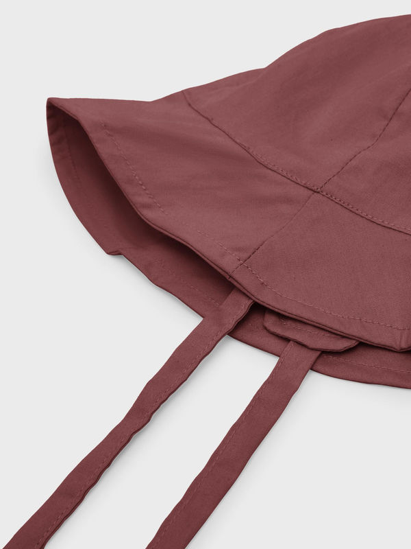 NBFZILLE UV HAT W/EARFLAPS