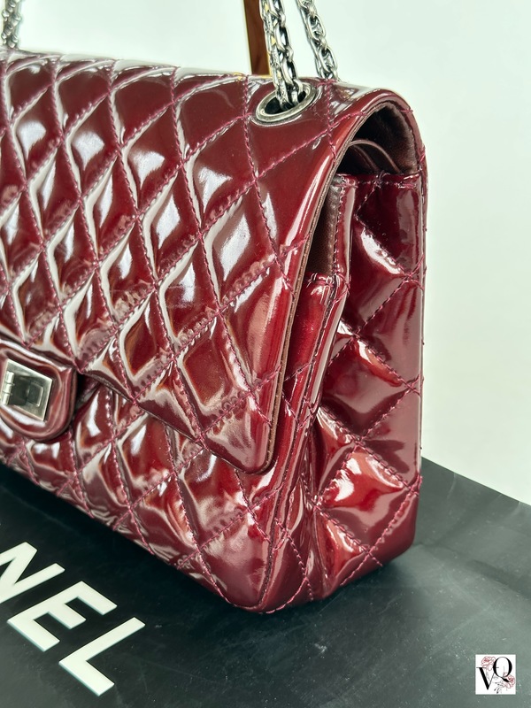 Chanel Reissue 2.55 Medium