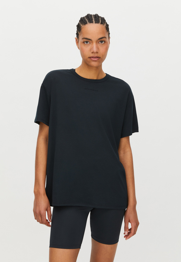Røhnisch Clara Base Tee