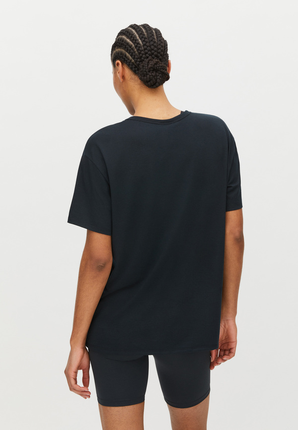 Røhnisch Clara Base Tee