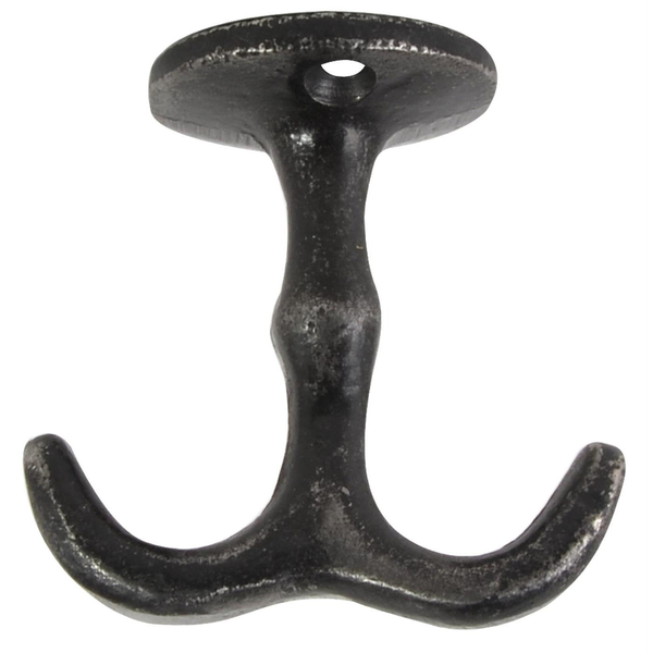 Knagg til å henge under hylle