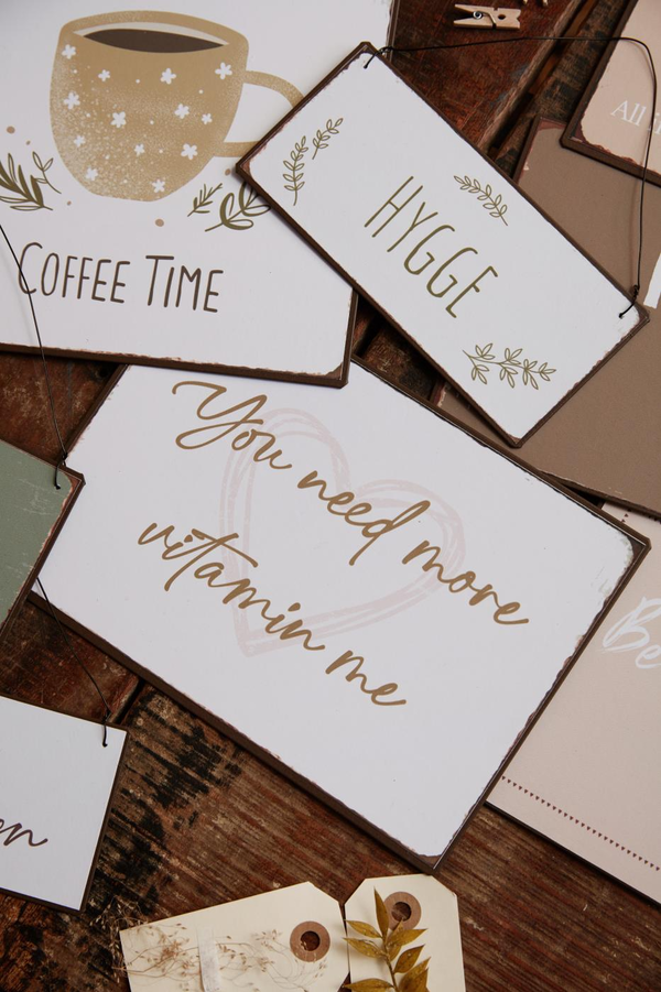 Metallskilt " You need more vitamin me"