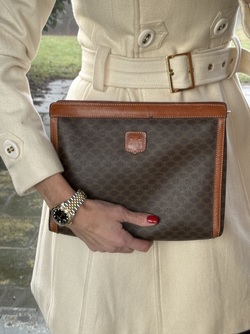 Celine Clutch/Toalettmappe  brun - Louis Vuitton