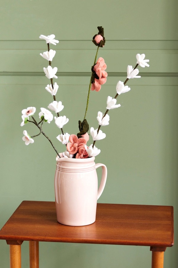 Ullfilt Stilk m/blomster i klaser, Gammelrosa