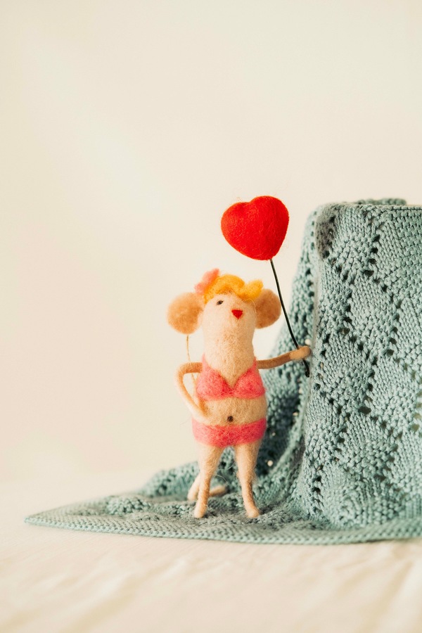 Ullfigur Charter Kari