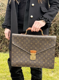 Louis Vuitton Serviette Conseiller  brun - Louis Vuitton