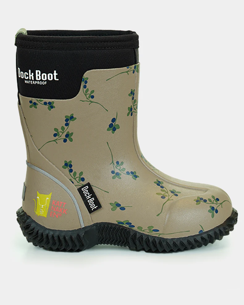 Dock Boot - Kattnakken Tolvmeterskogen 