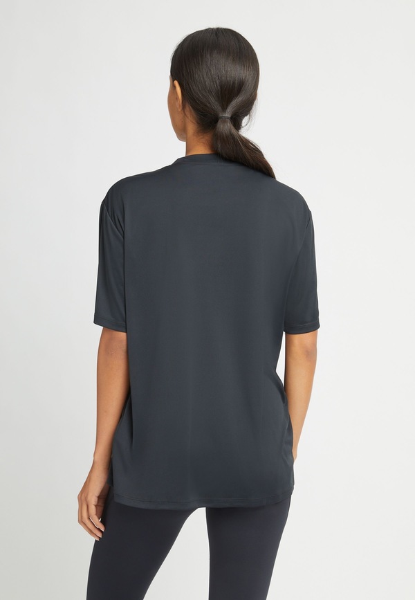 Røhnisch Court Loose Tee