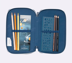 Beckmann Trelags pennal med innhold, Space Mission