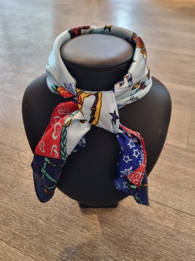 Silke skjerf mønstret Nr 2 - Guttogpike