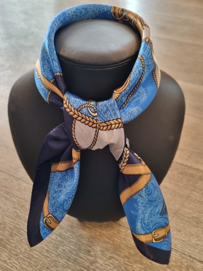 Silke skjerf mønstret Nr 8 - Guttogpike