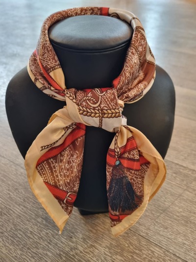 Silke skjerf mønstret Nr 11 - Guttogpike