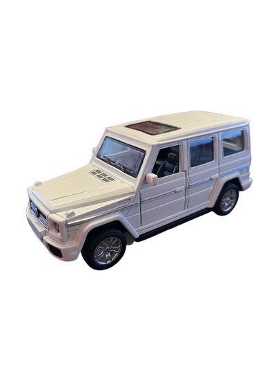 Jeep i Metall med Lyd og Lys.  Kvit Mercedes  - Leiker