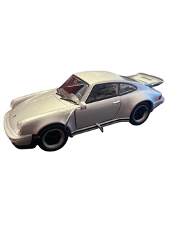 Porsche 911 Turbo Sølv - Leiker