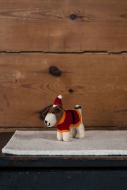 Ullfilt Fido m/Nissedrakt og Hempe   - UND Seasonal 
