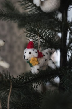 Ullfilt Valpen Prikk  - UND Seasonal 