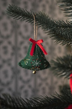 Ullfilt Bjelle Grønn  - UND Seasonal 