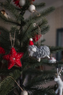 Ullfilt Lam m/Nisselue 