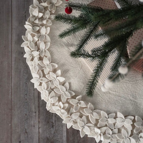 Ullfilt Teppe m/Dekor ca 110cm - Snø