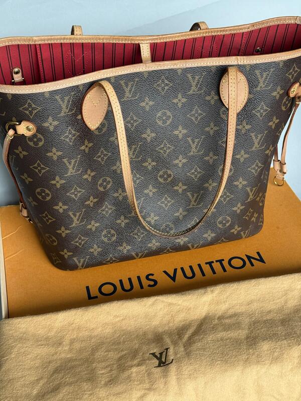Louis Vuitton Neverfull MM