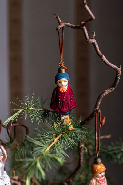 UND - Julefigurer i glass Ola - gutt i glass - UND Seasonal 