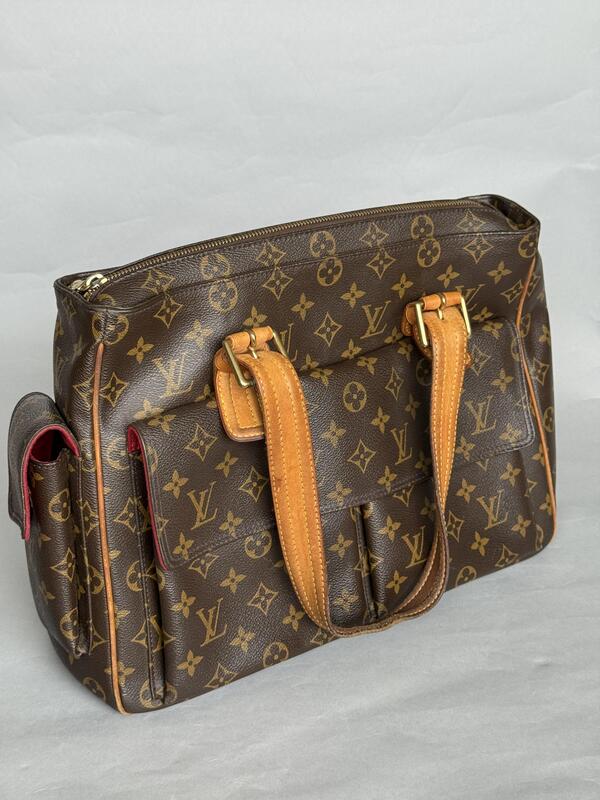 Louis Vuitton Multiple Cite