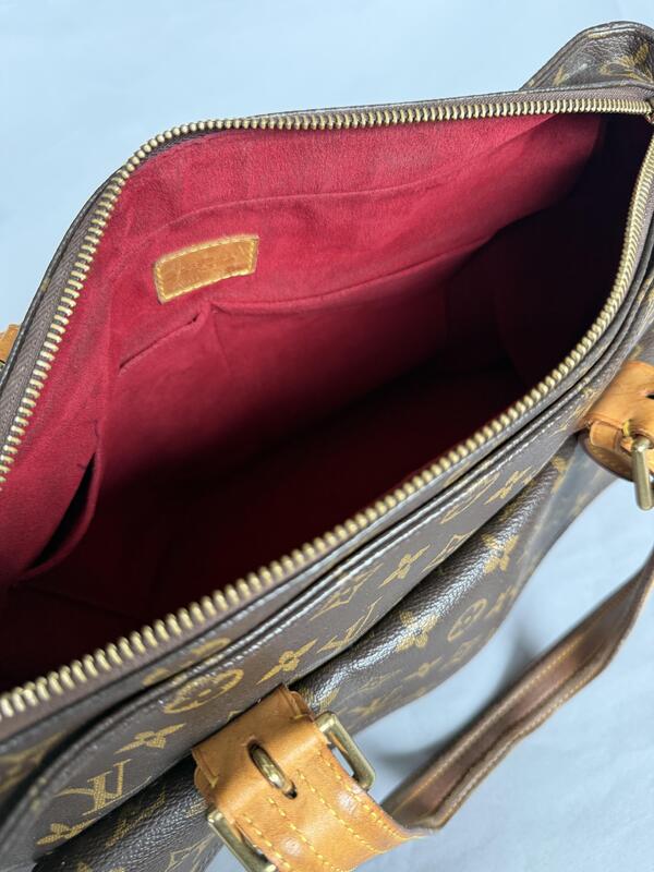 Louis Vuitton Multiple Cite