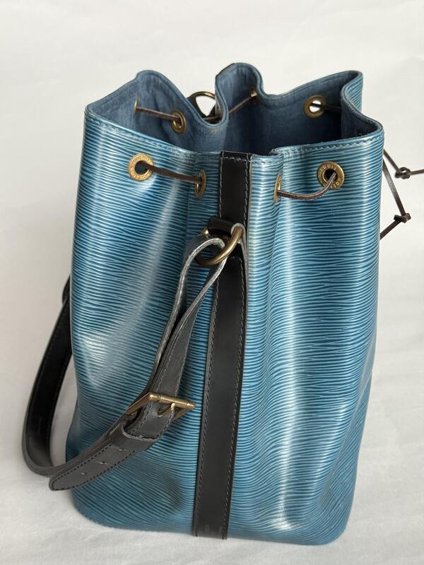 Louis Vuitton Noé PM Epi