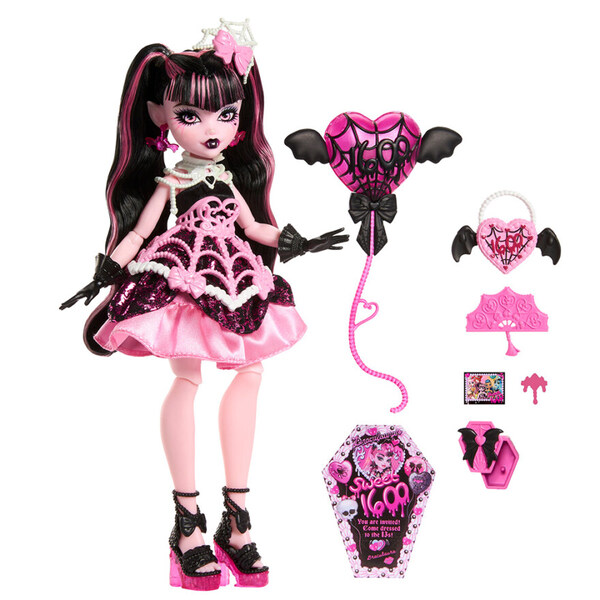 Monster High Scary Sweet Birthday Draculaura Doll