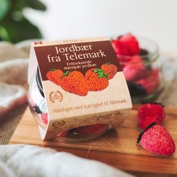 Frydas Frittvoksende Marsipanjordbær i Glass 150g ikke relevant - Fryda Marsipanfabrikk 