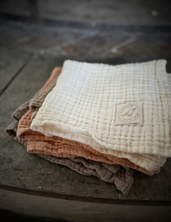Små Square muslin 2-pakning krem/mose - Lillefrø