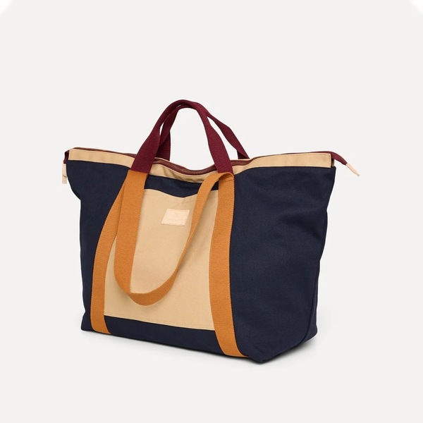 Weekend - Navy/Sand