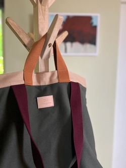 Everyday Tote - Olive/Sand/Navy ikke relevant - UND Signature 