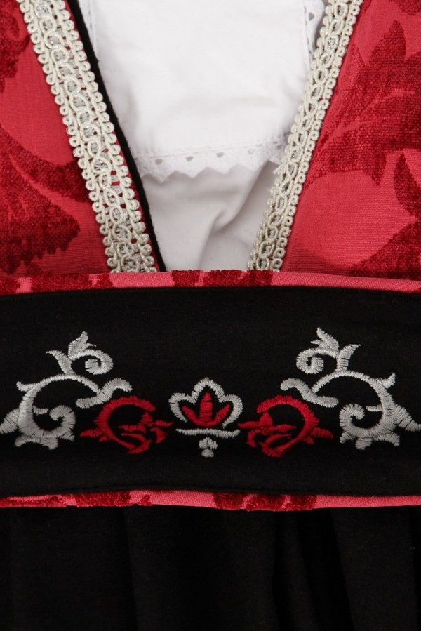 Pascal festdrakt / bunad rød